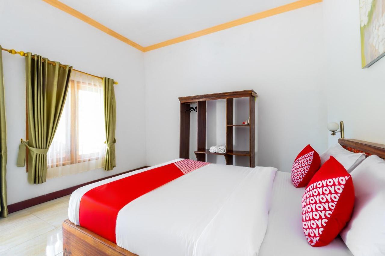 Oyo 1259 Kuta Garden Homestay Екстер'єр фото