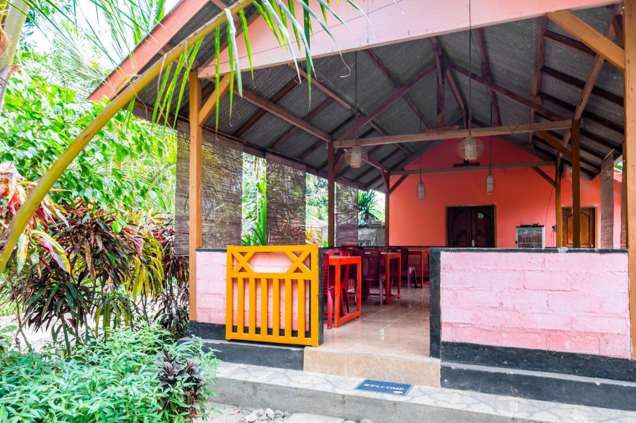 Oyo 1259 Kuta Garden Homestay Екстер'єр фото
