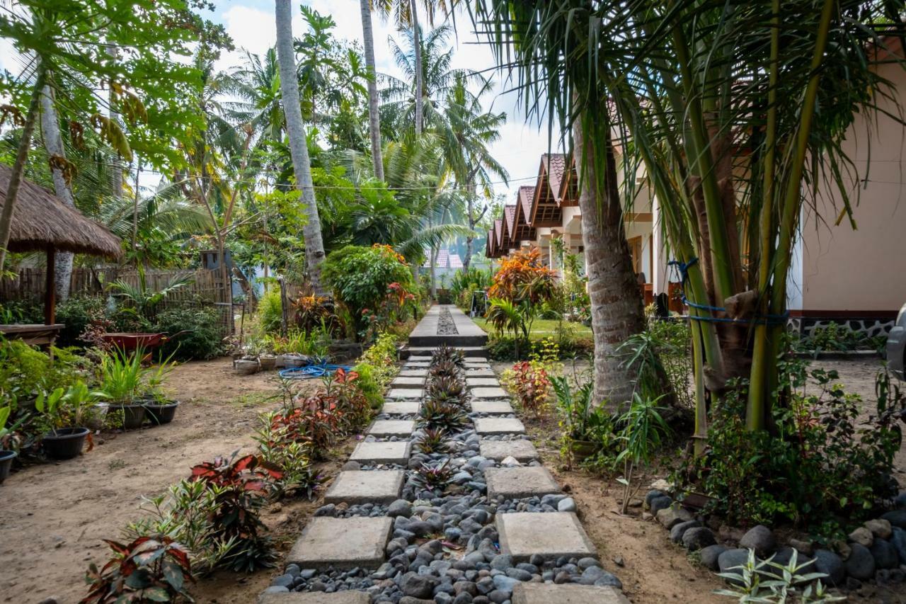 Oyo 1259 Kuta Garden Homestay Екстер'єр фото