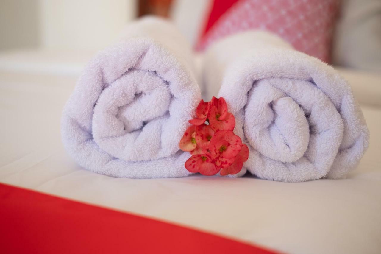 Oyo 1259 Kuta Garden Homestay Екстер'єр фото