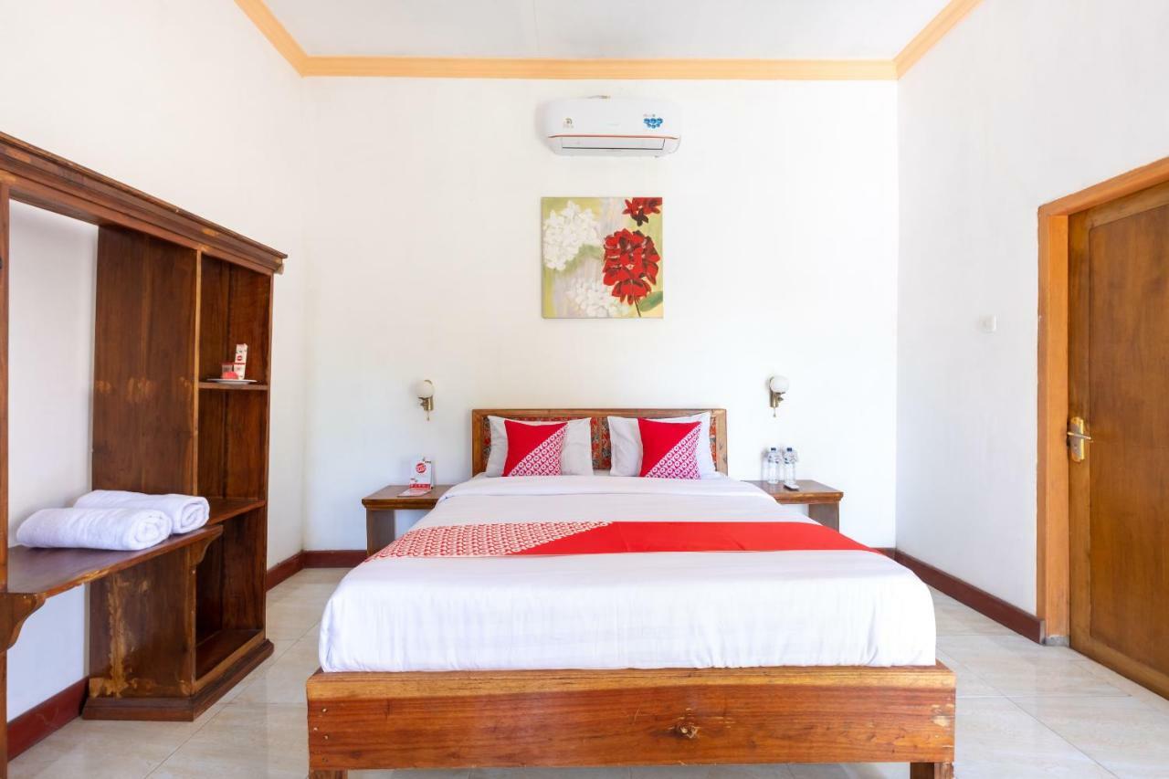 Oyo 1259 Kuta Garden Homestay Екстер'єр фото